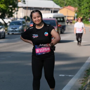 Runner Photo 4059420
