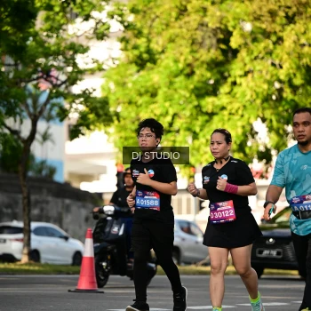 Runner Photo 4059495