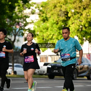Runner Photo 4059510
