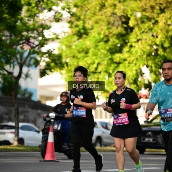 Runner Photo 4059535