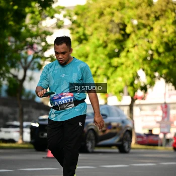 Runner Photo 4059540