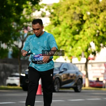 Runner Photo 4059560