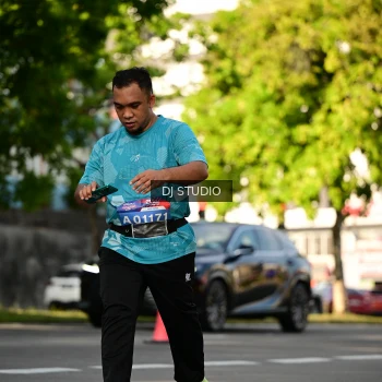 Runner Photo 4059563