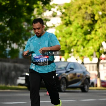 Runner Photo 4059566