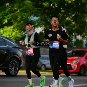 Runner Photo 4059643