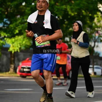 Runner Photo 4059663
