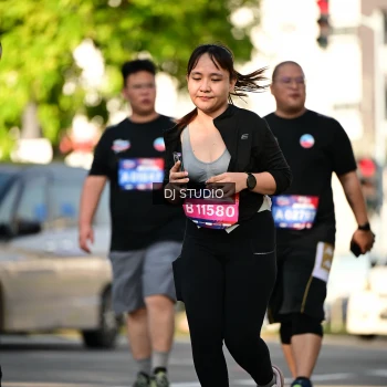 Runner Photo 4059701