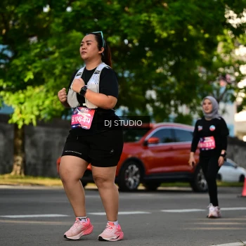 Runner Photo 4059703