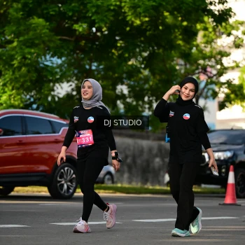 Runner Photo 4059718