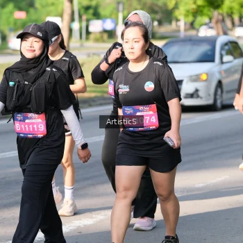 Runner Photo 4059873