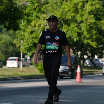 Runner Photo 4059910