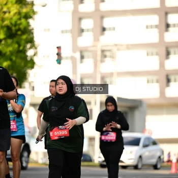 Runner Photo 4059913