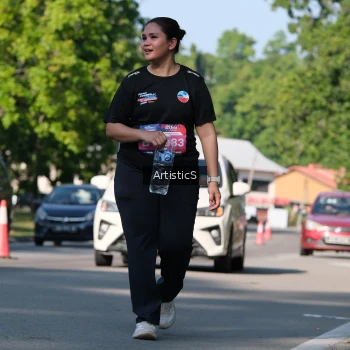 Runner Photo 4059943
