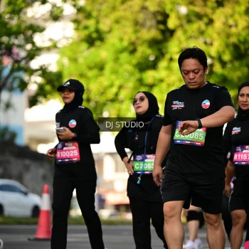 Runner Photo 4060084