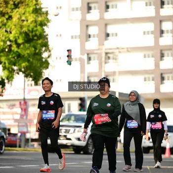 Runner Photo 4060341