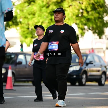 Runner Photo 4060365
