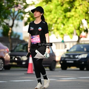 Runner Photo 4060495