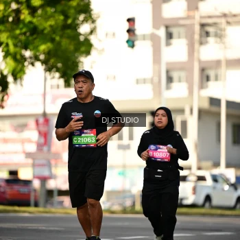 Runner Photo 4060597