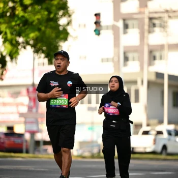 Runner Photo 4060603