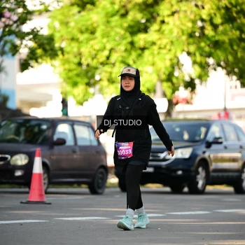 Runner Photo 4060649