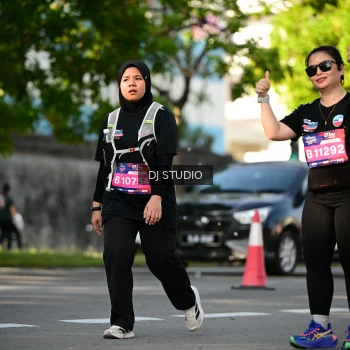 Runner Photo 4060723