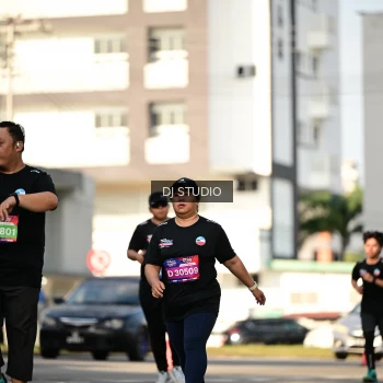 Runner Photo 4060773