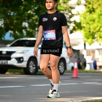 Runner Photo 4060901