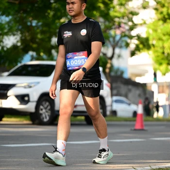 Runner Photo 4060906