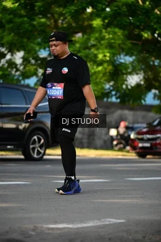 Runner Photo 4061035