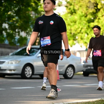 Runner Photo 4061064