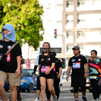 Runner Photo 4061100