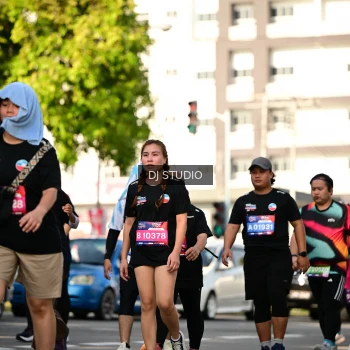 Runner Photo 4061105