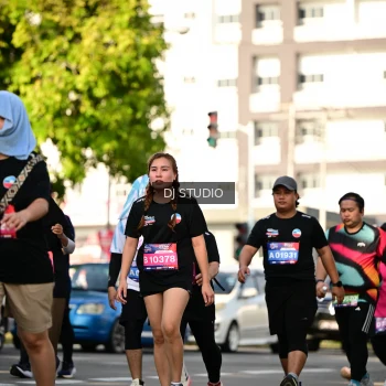 Runner Photo 4061111