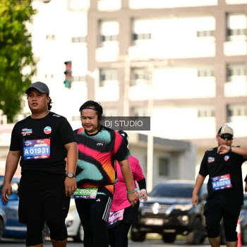 Runner Photo 4061129