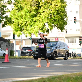 Runner Photo 4061142