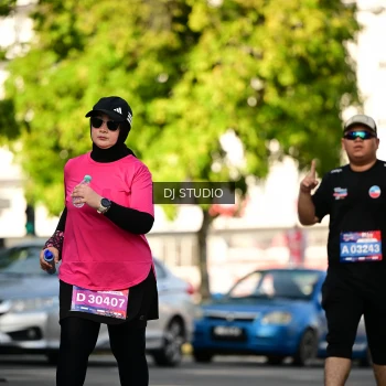 Runner Photo 4061165