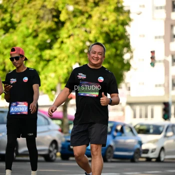 Runner Photo 4061213