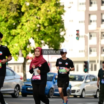 Runner Photo 4061249