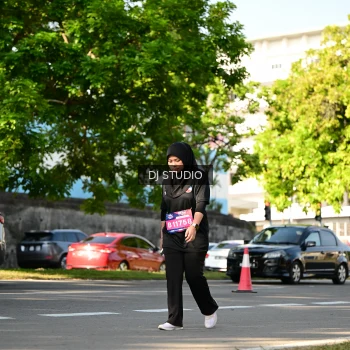 Runner Photo 4061290