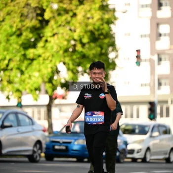 Runner Photo 4061303