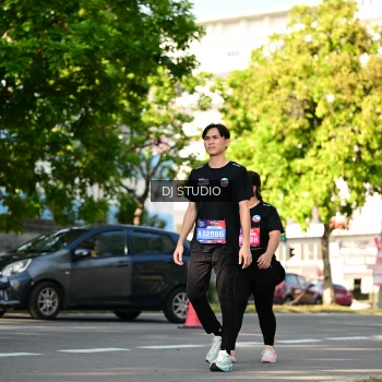 Runner Photo 4061305