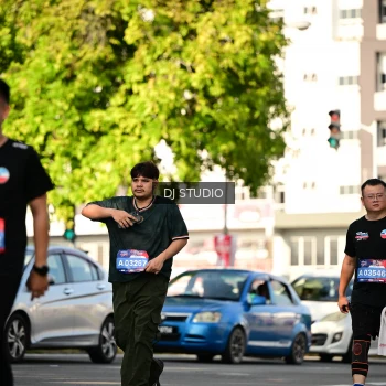 Runner Photo 4061330