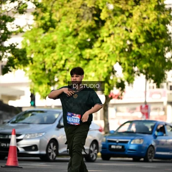 Runner Photo 4061345