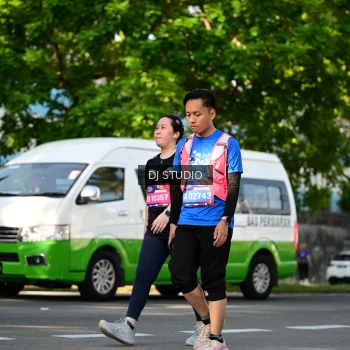 Runner Photo 4061424