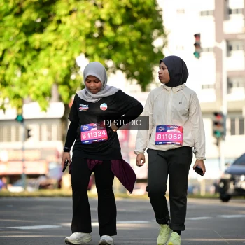 Runner Photo 4061675