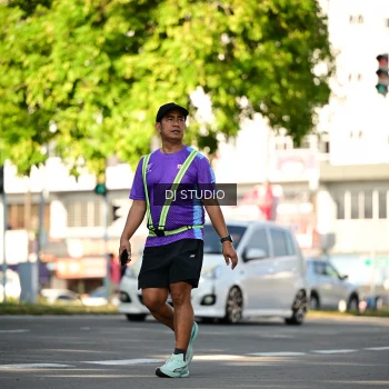 Runner Photo 4061718