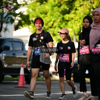 Runner Photo 4061874
