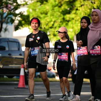 Runner Photo 4061875