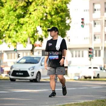 Runner Photo 4062026