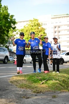 Runner Photo 4062184